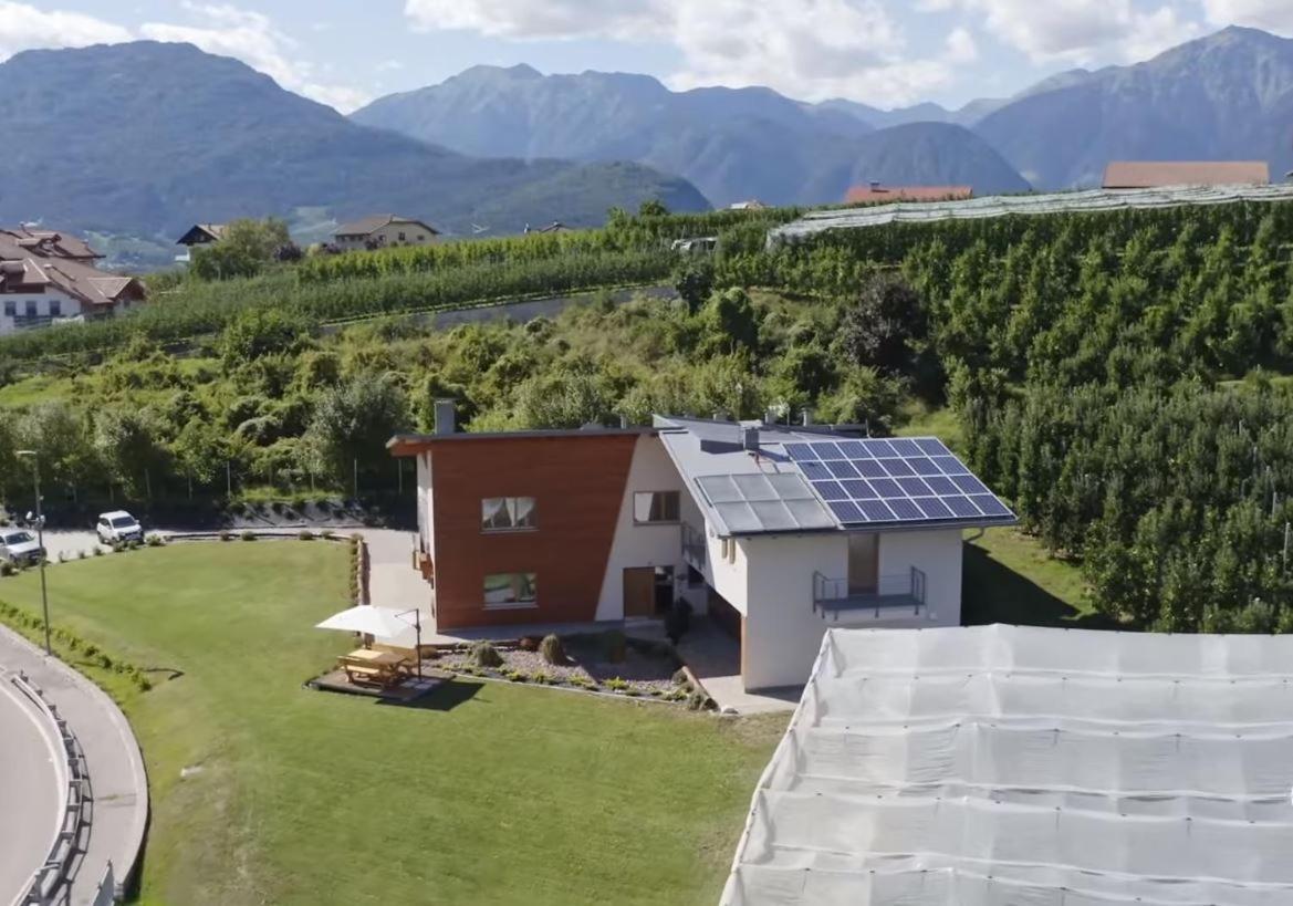 Agritur I Colori Bed & Breakfast Sanzeno Exterior foto