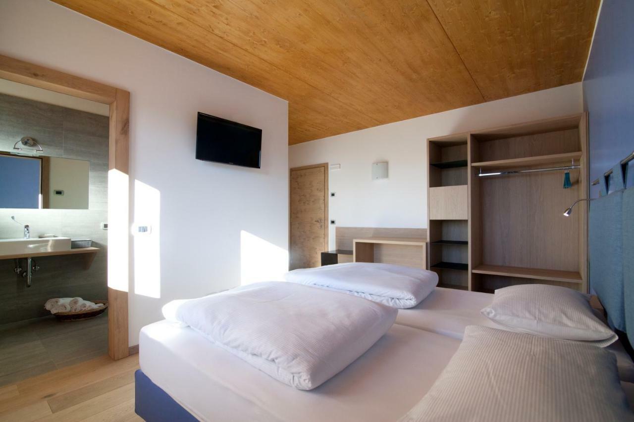 Agritur I Colori Bed & Breakfast Sanzeno Exterior foto