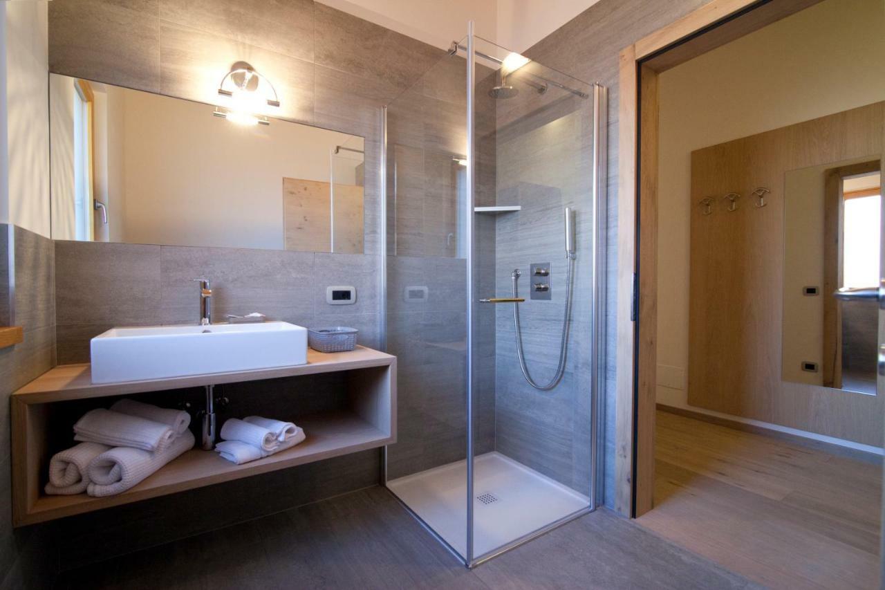 Agritur I Colori Bed & Breakfast Sanzeno Exterior foto