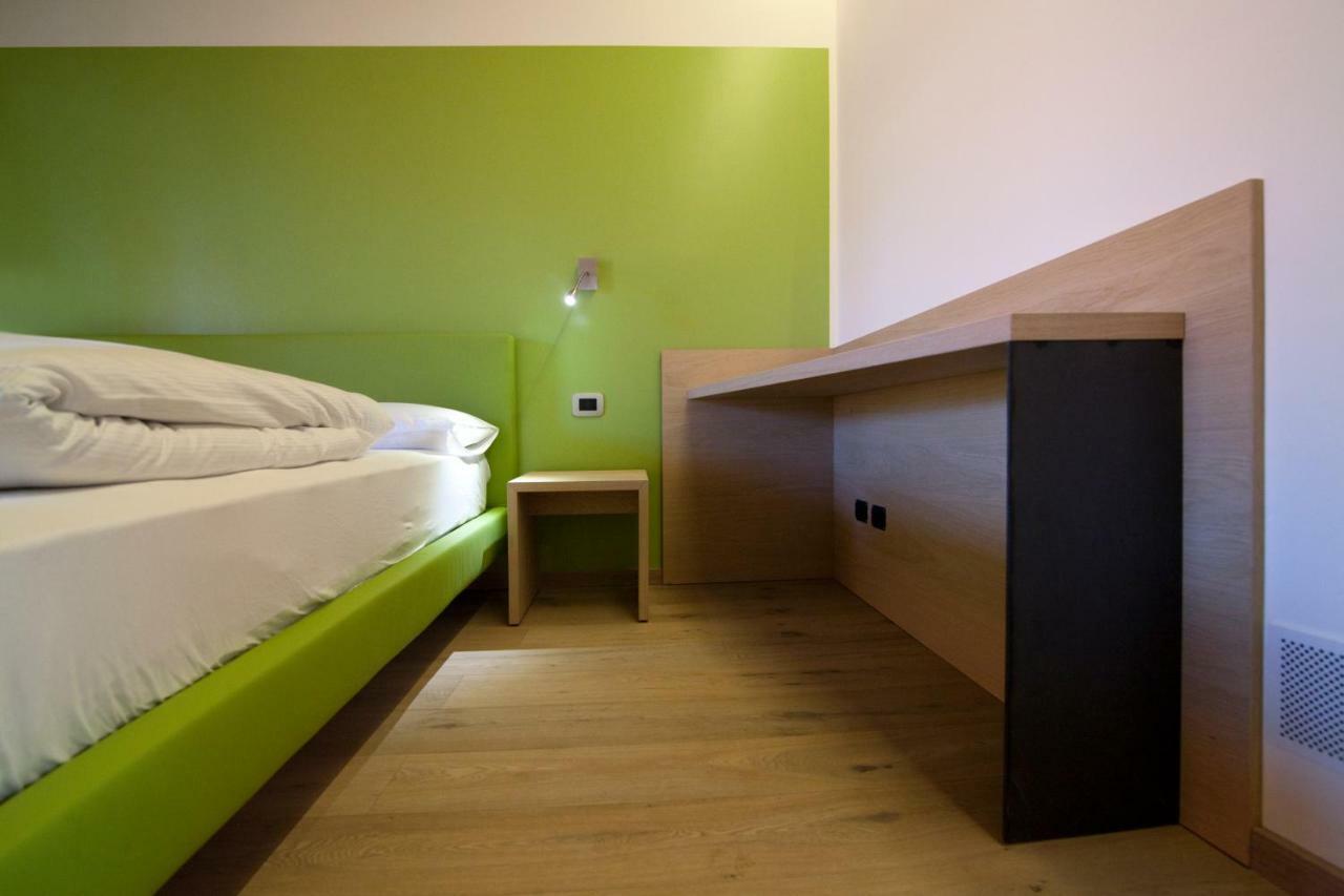 Agritur I Colori Bed & Breakfast Sanzeno Exterior foto