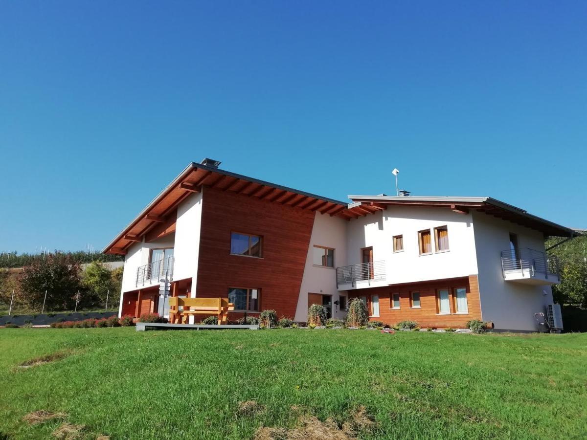 Agritur I Colori Bed & Breakfast Sanzeno Exterior foto