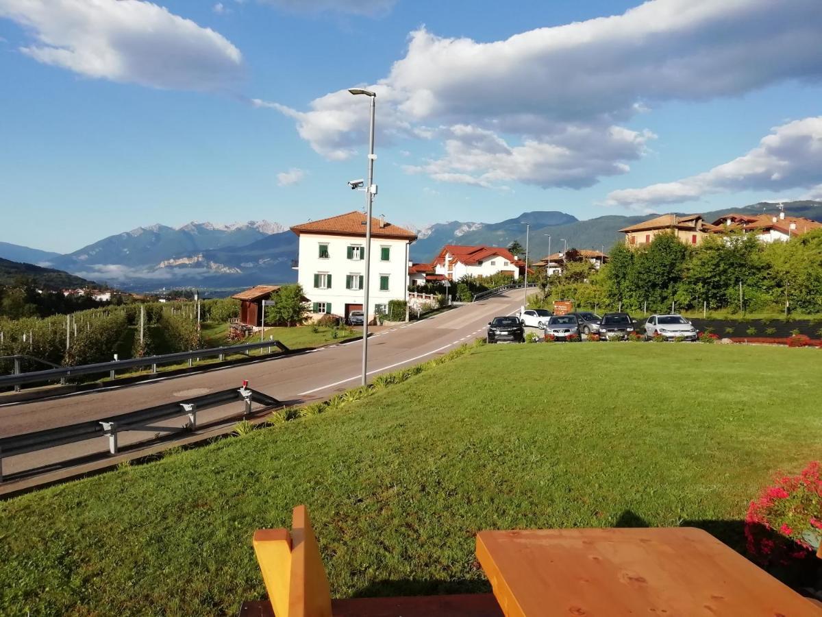 Agritur I Colori Bed & Breakfast Sanzeno Exterior foto